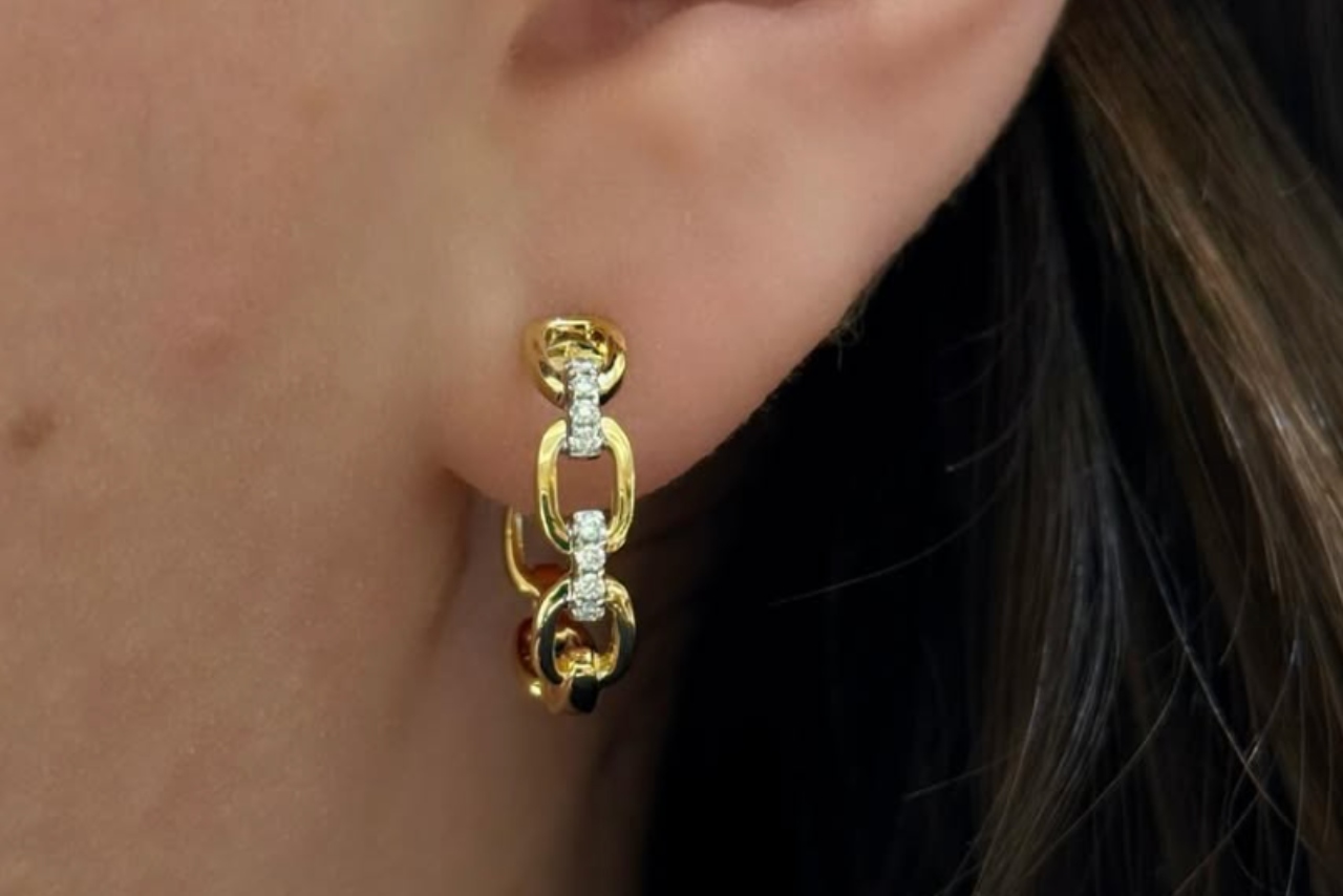 gold hoop earrings available at Damiani Jewellers